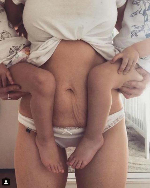 maman avec deux enfants