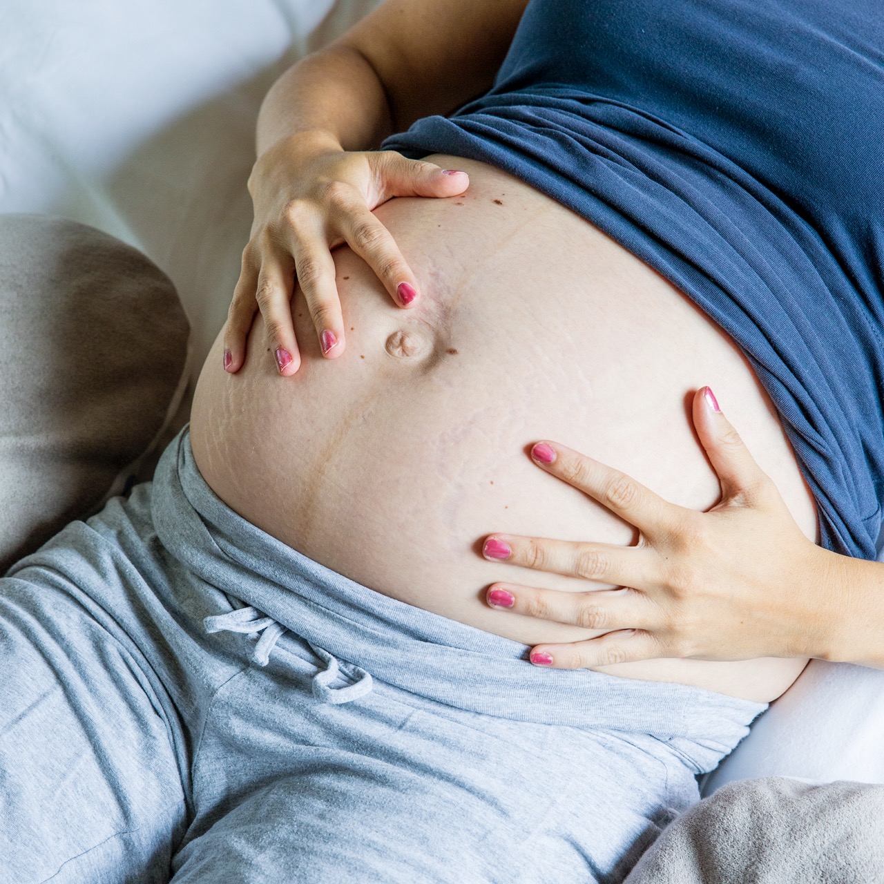 ventre maman enceinte